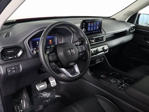 Used 2025 Honda Pilot Elite image 7