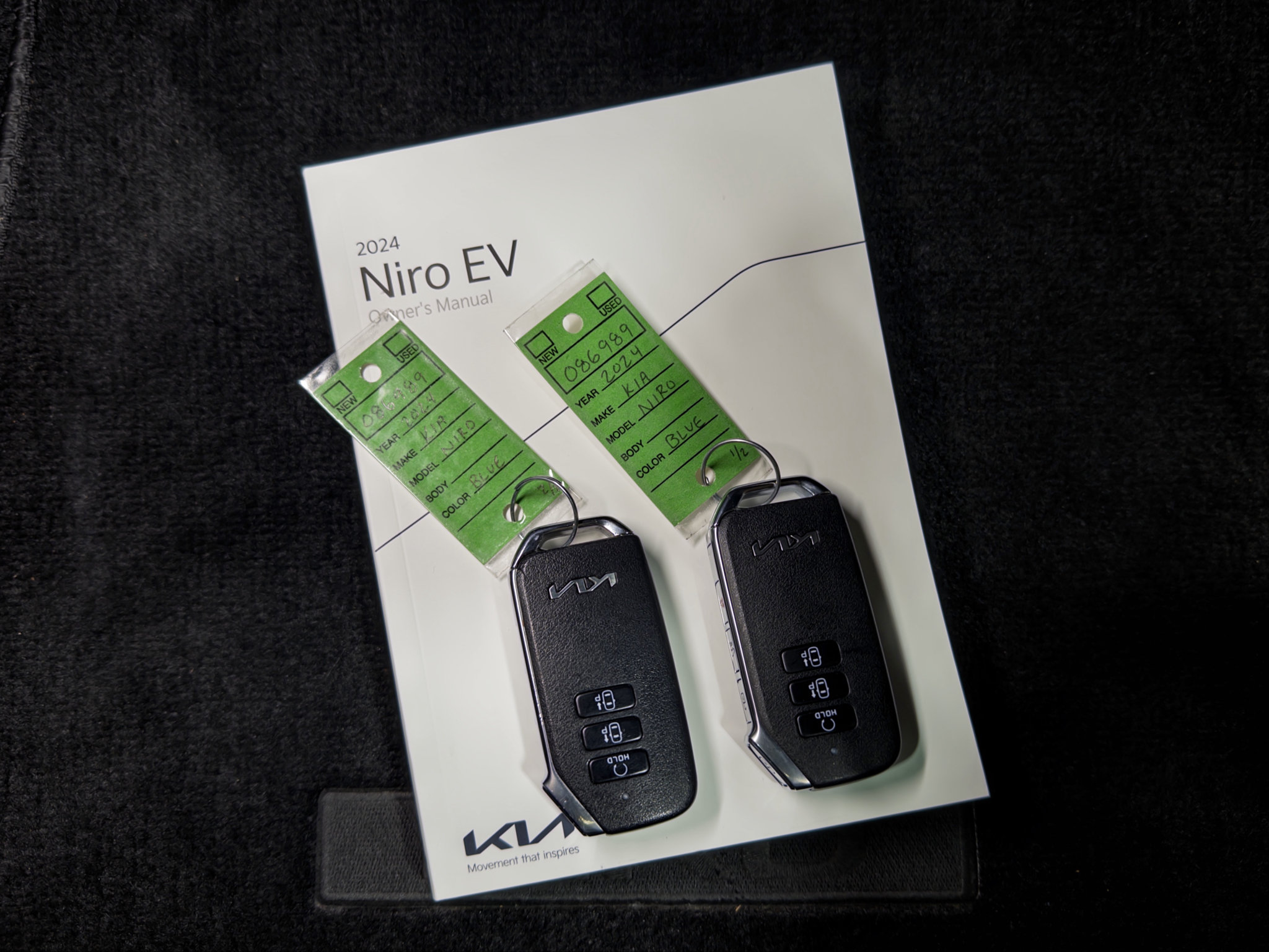 Used 2024 Kia Niro Wave w/ Wave Preserve Package FWD image 23