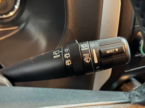 Used 2014 Jeep Compass Latitude image 32