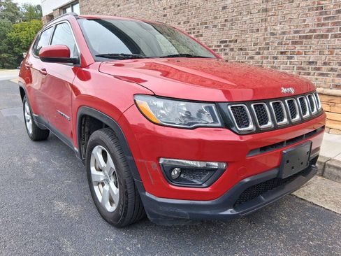 Used 2020 Jeep Compass Latitude AWD/4WD image 7