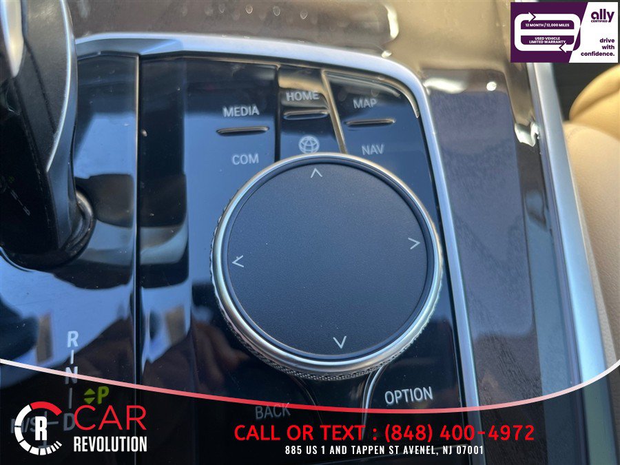 Used 2022 BMW X5 xDrive40i w/ Parking Assistance Package AWD/4WD image 23
