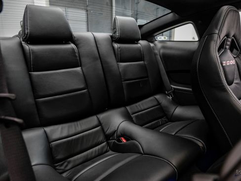 Used 2012 Ford Mustang Shelby GT500 w/ SVT Performance Pkg RWD image 84