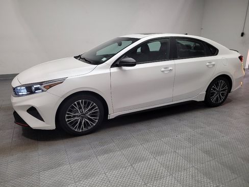 Used 2023 Kia Forte GT-Line w/ GT-Line Premium Package FWD image 2