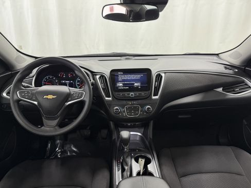 Used 2024 Chevrolet Malibu LT image 16