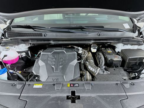 Used 2025 Kia Carnival SX Prestige FWD image 36