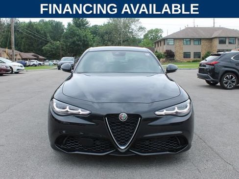 Used 2024 Alfa Romeo Giulia Ti AWD/4WD image 3