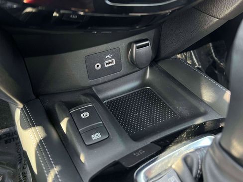 Used 2020 Nissan Rogue Sport SL AWD/4WD image 12