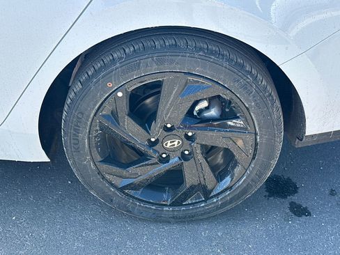 New 2026 Hyundai Elantra Sport FWD image 20
