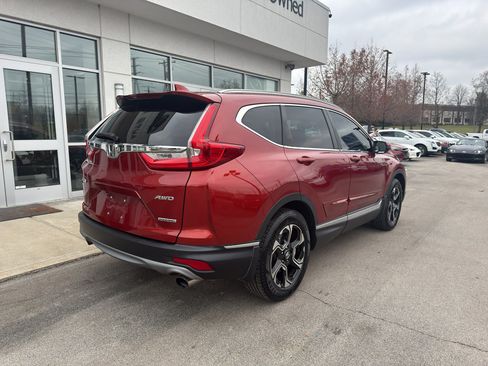 Used 2018 Honda CR-V Touring image 3