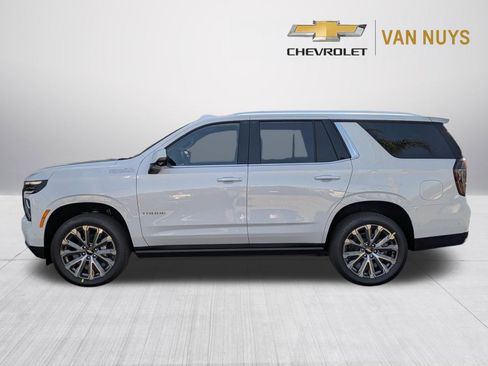 New 2026 Chevrolet Tahoe High Country AWD/4WD image 3
