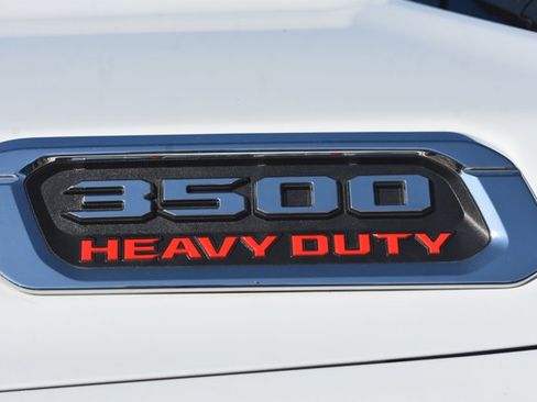 Used 2024 RAM 3500 SLT w/ Quick Order Package 2YG SLT AWD/4WD image 10