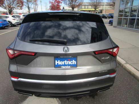 Certified 2023 Acura MDX SH-AWD w/ Technology Package image 6
