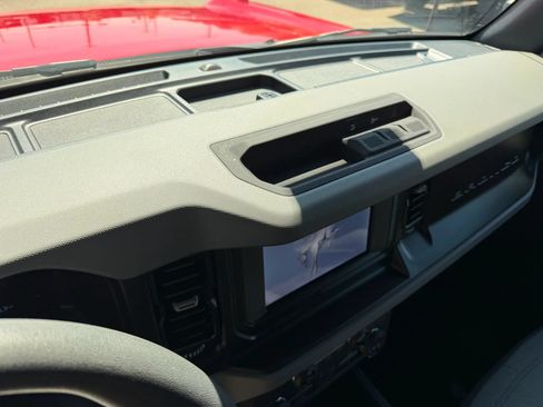 Used 2023 Ford Bronco 2-Door AWD/4WD image 23