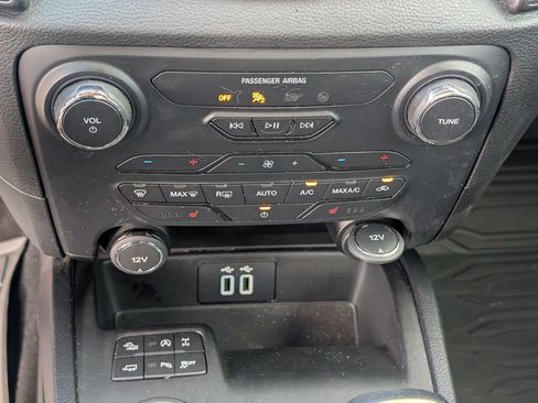 Certified 2021 Ford Ranger Lariat w/ Tremor Off-Road Package AWD/4WD image 22