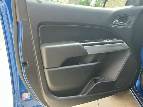 Used 2019 Chevrolet Colorado LT w/ LT Convenience Package AWD/4WD image 12