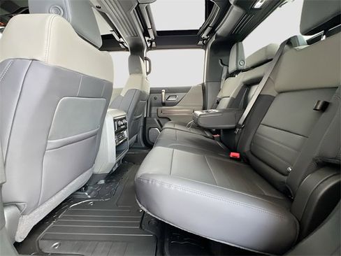 New 2025 GMC Hummer EV 3X image 17