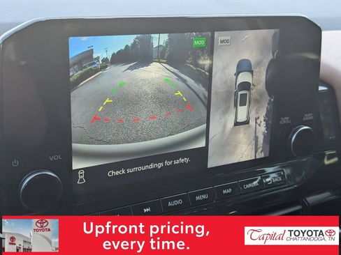 Used 2024 Nissan Pathfinder Platinum w/ Black Appearance Package AWD/4WD image 24