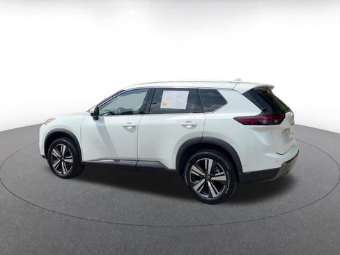Used 2026 Nissan Rogue SL AWD/4WD image 10