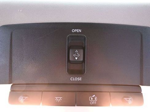 Used 2021 Nissan Altima 2.5 SV w/ SV Premium Package image 35