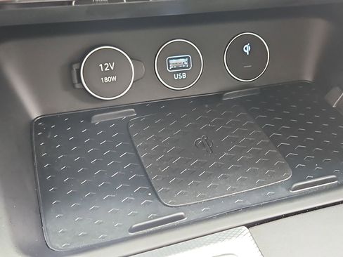 Certified 2026 Genesis G70 2.5T Prestige RWD image 30
