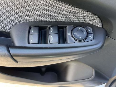 Used 2025 Chevrolet TrailBlazer LT AWD/4WD image 15