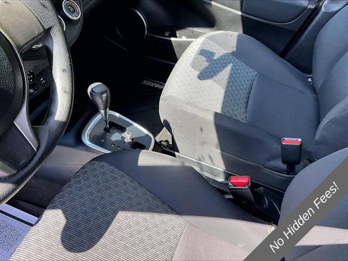Used 2015 Toyota Yaris LE FWD image 13