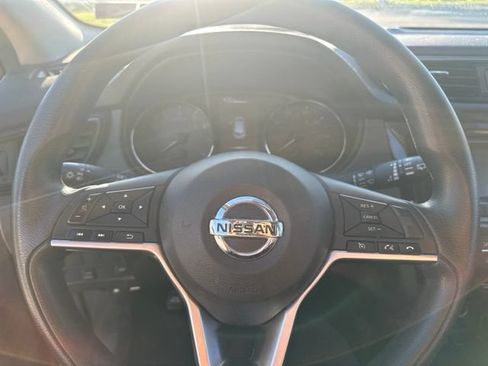 Used 2018 Nissan Rogue Sport S AWD/4WD image 13