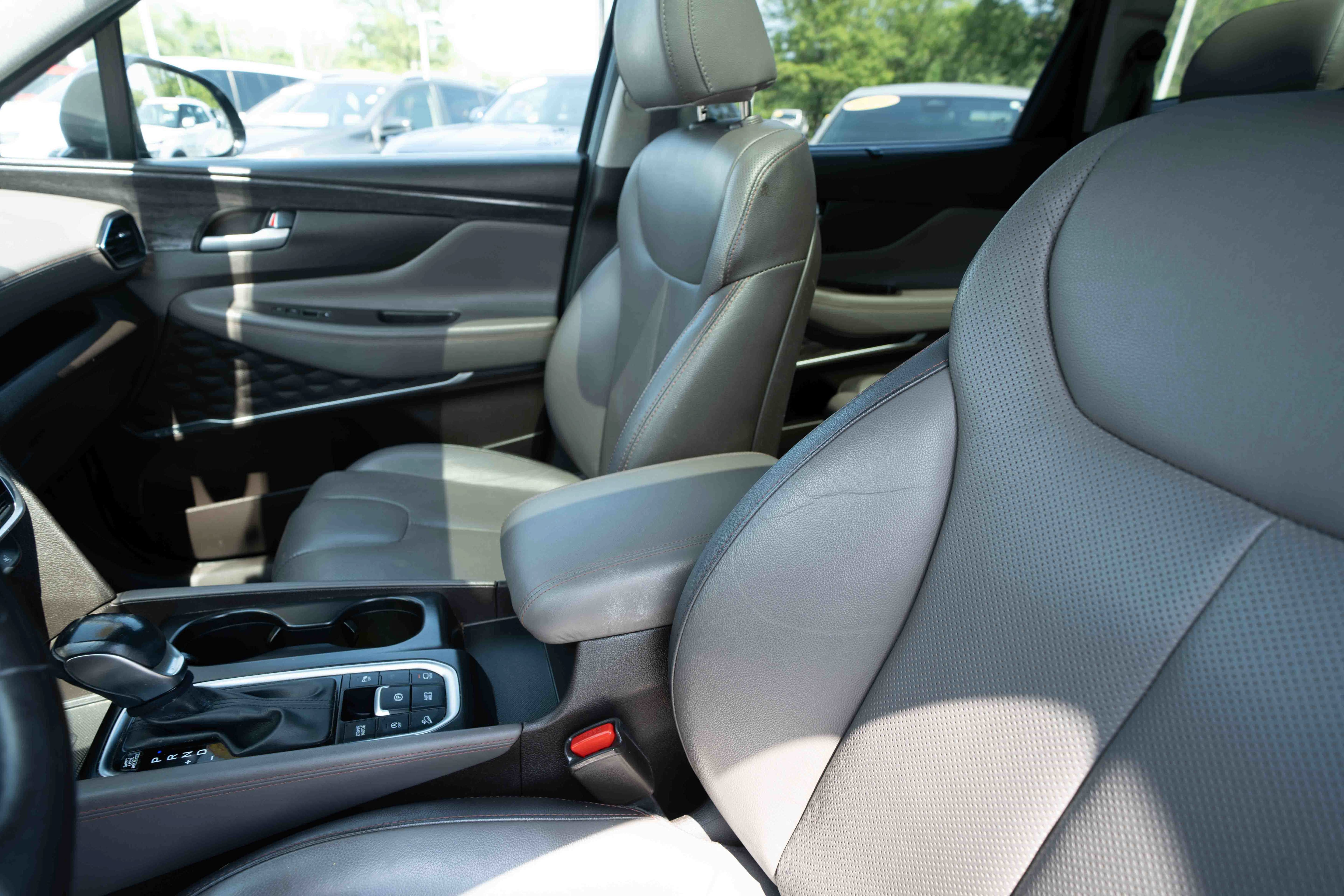 Used 2020 Hyundai Santa Fe Limited AWD/4WD image 10