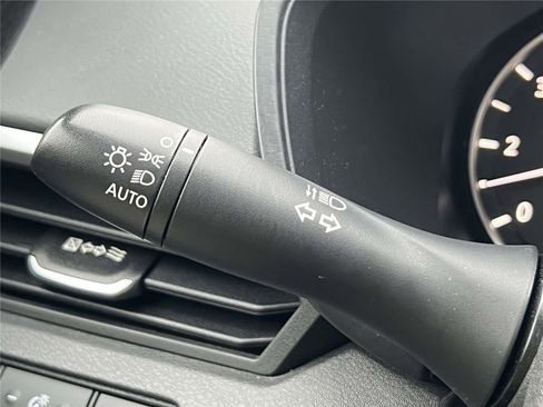 Certified 2021 Nissan Altima 2.5 SV image 30