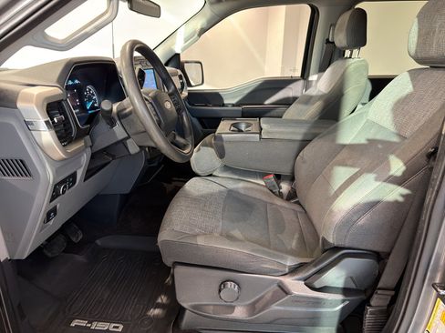 Used 2021 Ford F150 XLT image 14