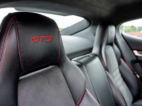 Used 2015 Porsche Panamera GTS AWD/4WD image 25