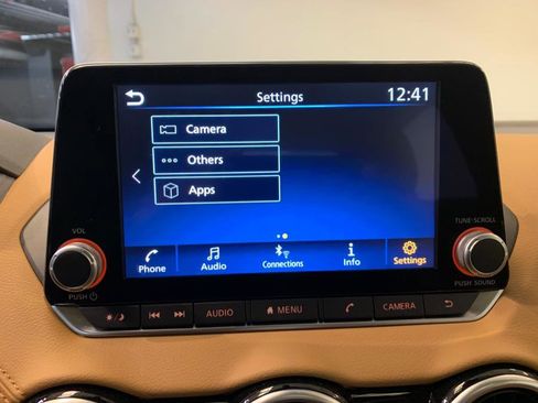 Used 2024 Nissan Sentra SV w/ SV Premium Package image 32