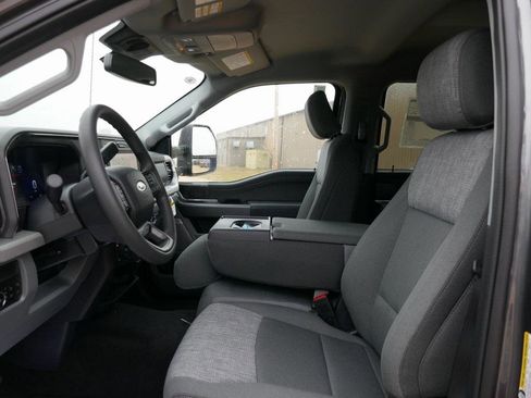 New 2026 Ford F250 XLT w/ XLT Premium Package image 13