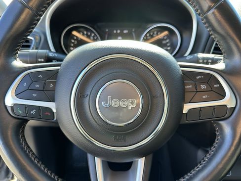 Used 2020 Jeep Compass Latitude image 21