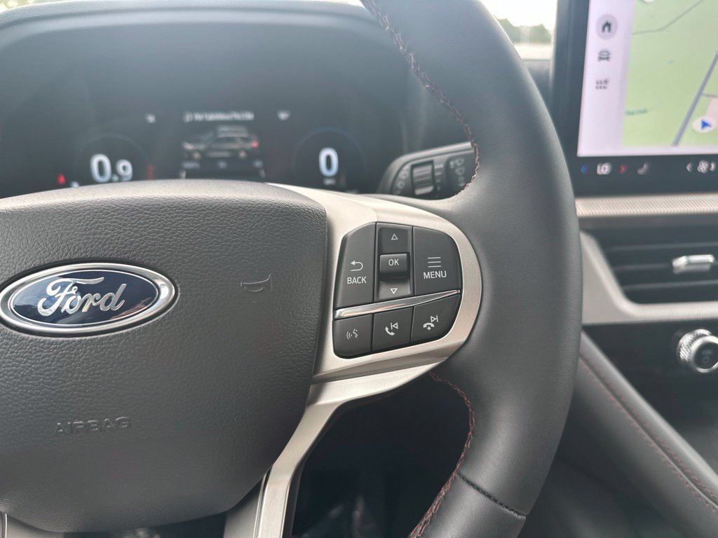 New 2026 Ford Explorer Active RWD image 19