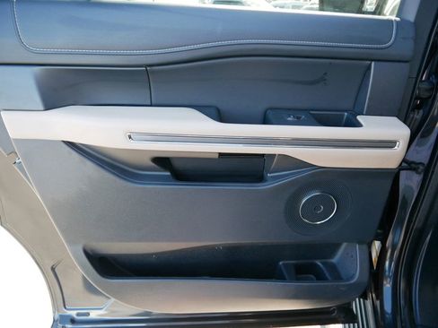 Used 2024 Ford Expedition Max XLT image 13