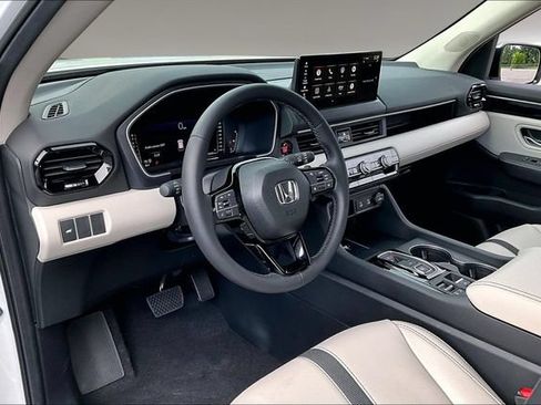 Used 2026 Honda Pilot EX-L image 17