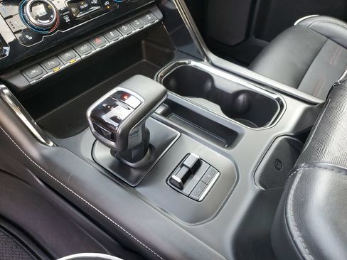 Used 2023 GMC Sierra 1500 AT4X AWD/4WD image 31