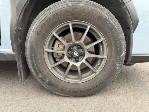 Used 2019 Subaru Crosstrek 2.0i image 9