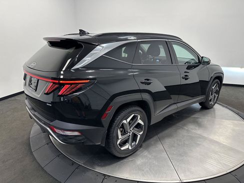 Certified 2023 Hyundai Tucson Limited AWD/4WD image 7