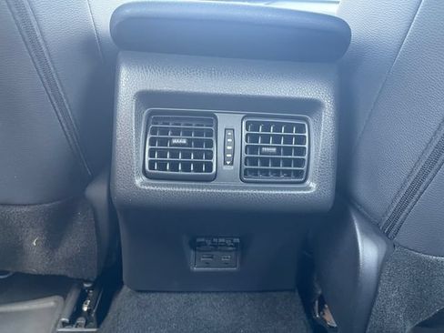 Used 2025 Toyota Camry SE w/ Convenience Package FWD image 16