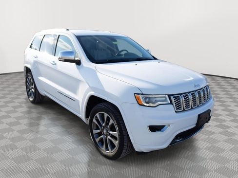 Used 2018 Jeep Grand Cherokee Overland image 27
