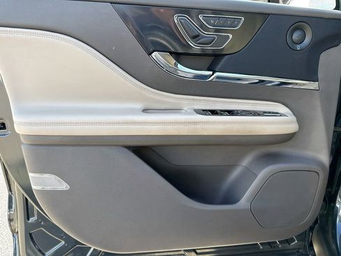 Used 2022 Lincoln Corsair Reserve w/ Equipment Group 201A image 23