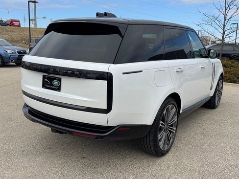 Certified 2024 Land Rover Range Rover Autobiography image 3