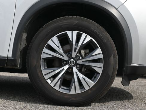 Used 2021 Nissan Rogue SV image 21