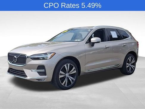 Certified 2023 Volvo XC60 B5 Plus AWD/4WD image 4