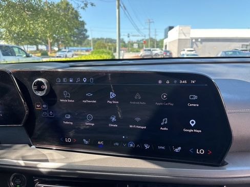 Used 2026 Chevrolet Traverse LT AWD/4WD image 25