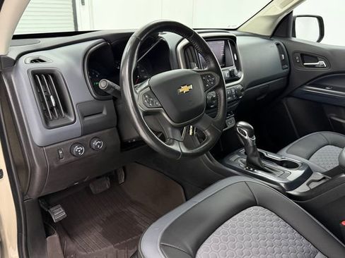 Used 2022 Chevrolet Colorado Z71 AWD/4WD image 8