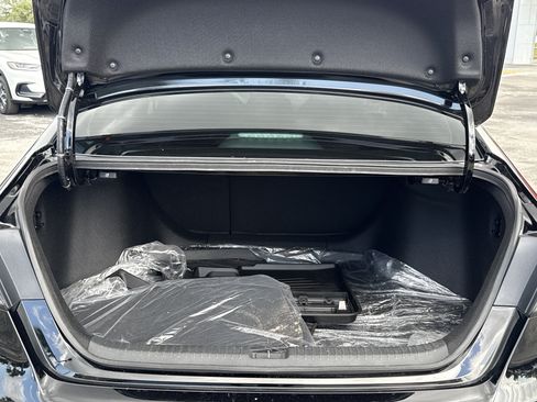 Certified 2023 Honda Accord EX image 17