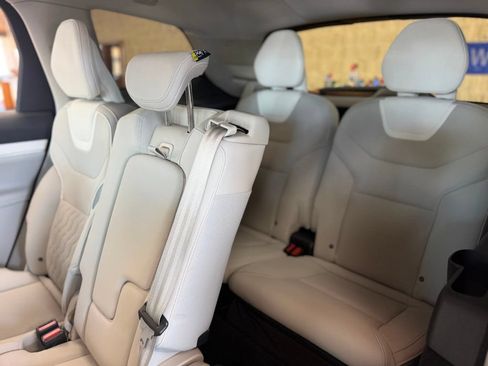 Used 2025 Volvo EX90 Ultra AWD/4WD image 21